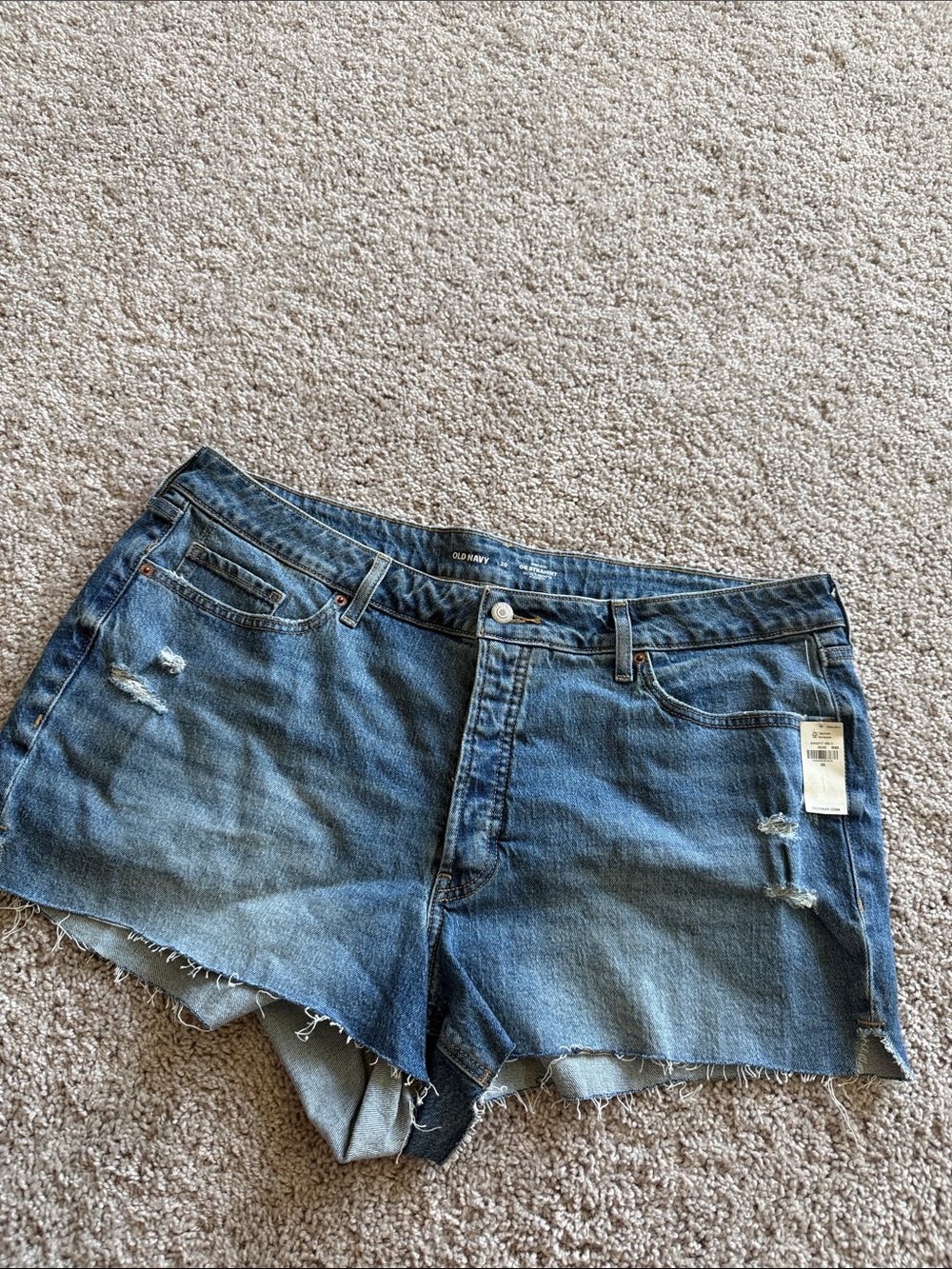 Old Navy Medium Blue Distressed Denim Cutoff Shorts size 20